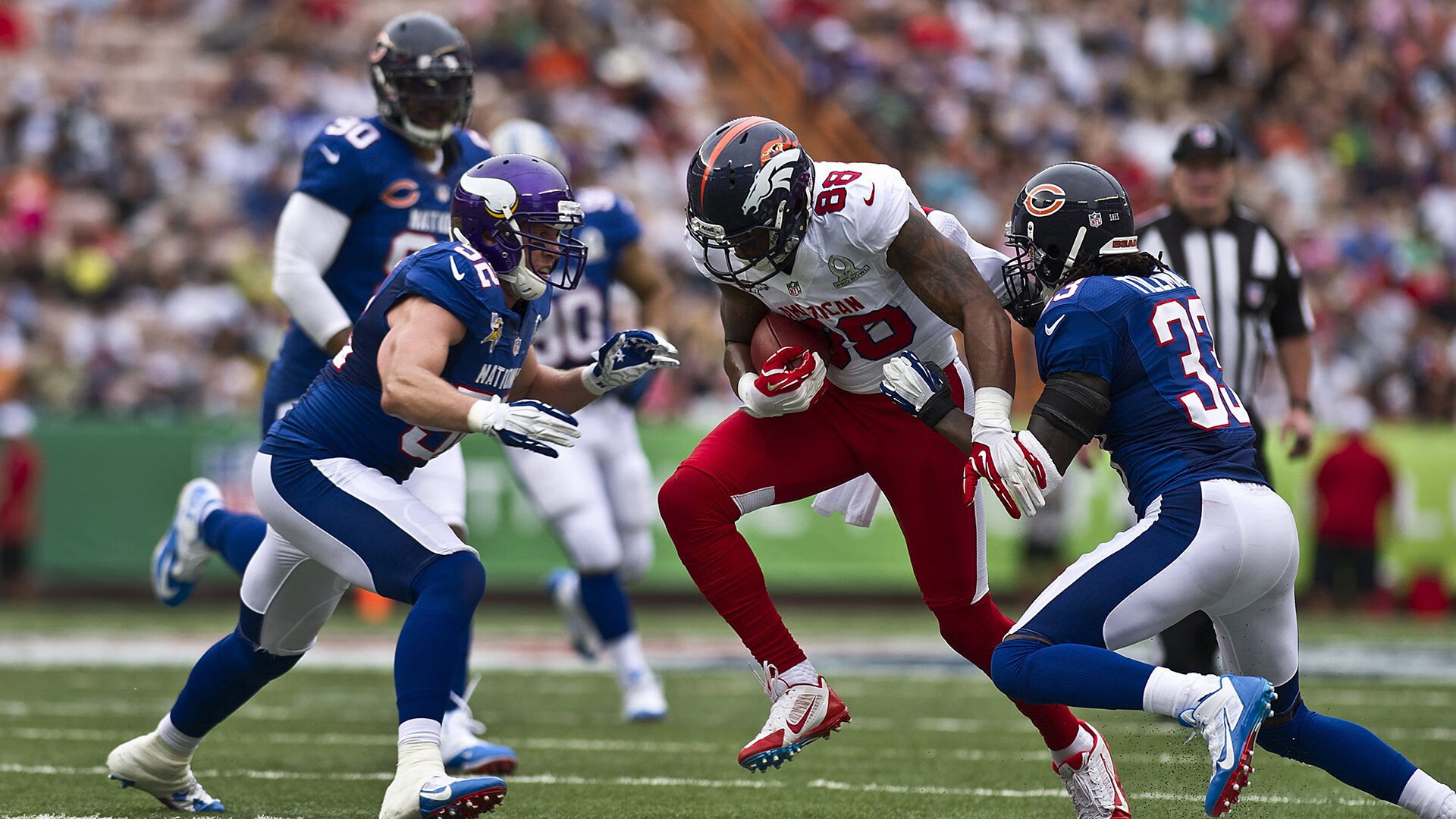 瑞士替补席自带小木屋取暖,观众羡慕疯了,瑞士的小木屋